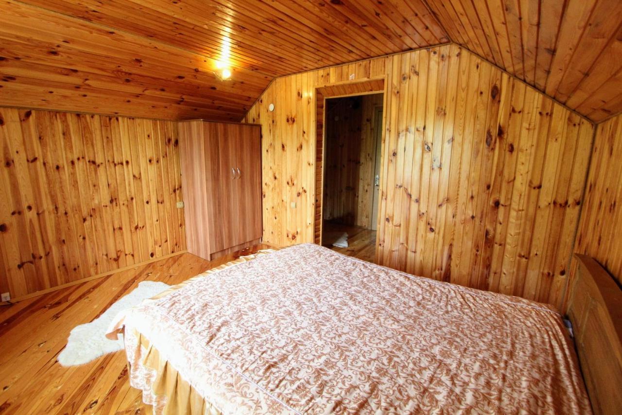 Cottage "Kliverent" Yaremche Exterior photo